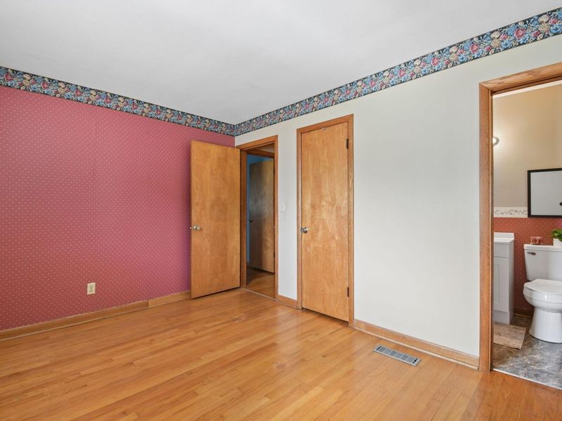 153 Swainford Drive, Heath, OH 43056 Photo 14