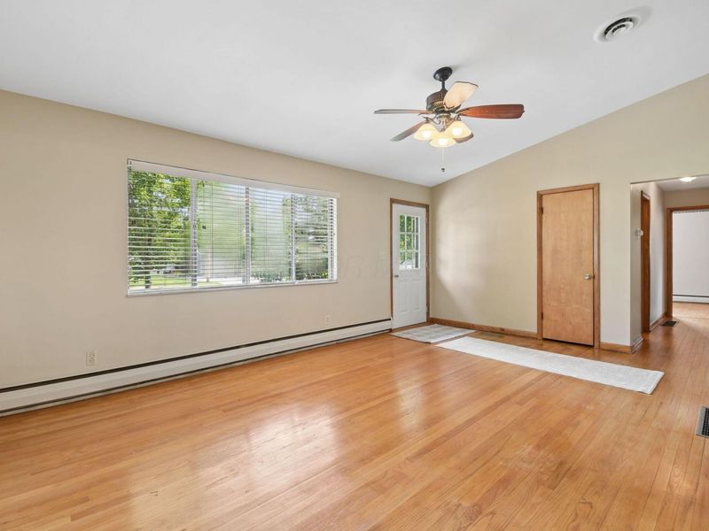 153 Swainford Drive, Heath, OH 43056 Photo 7