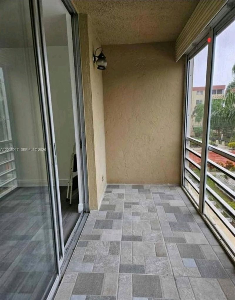 404 NW 68th Ave, Unit 304, Plantation, FL 33317 Photo