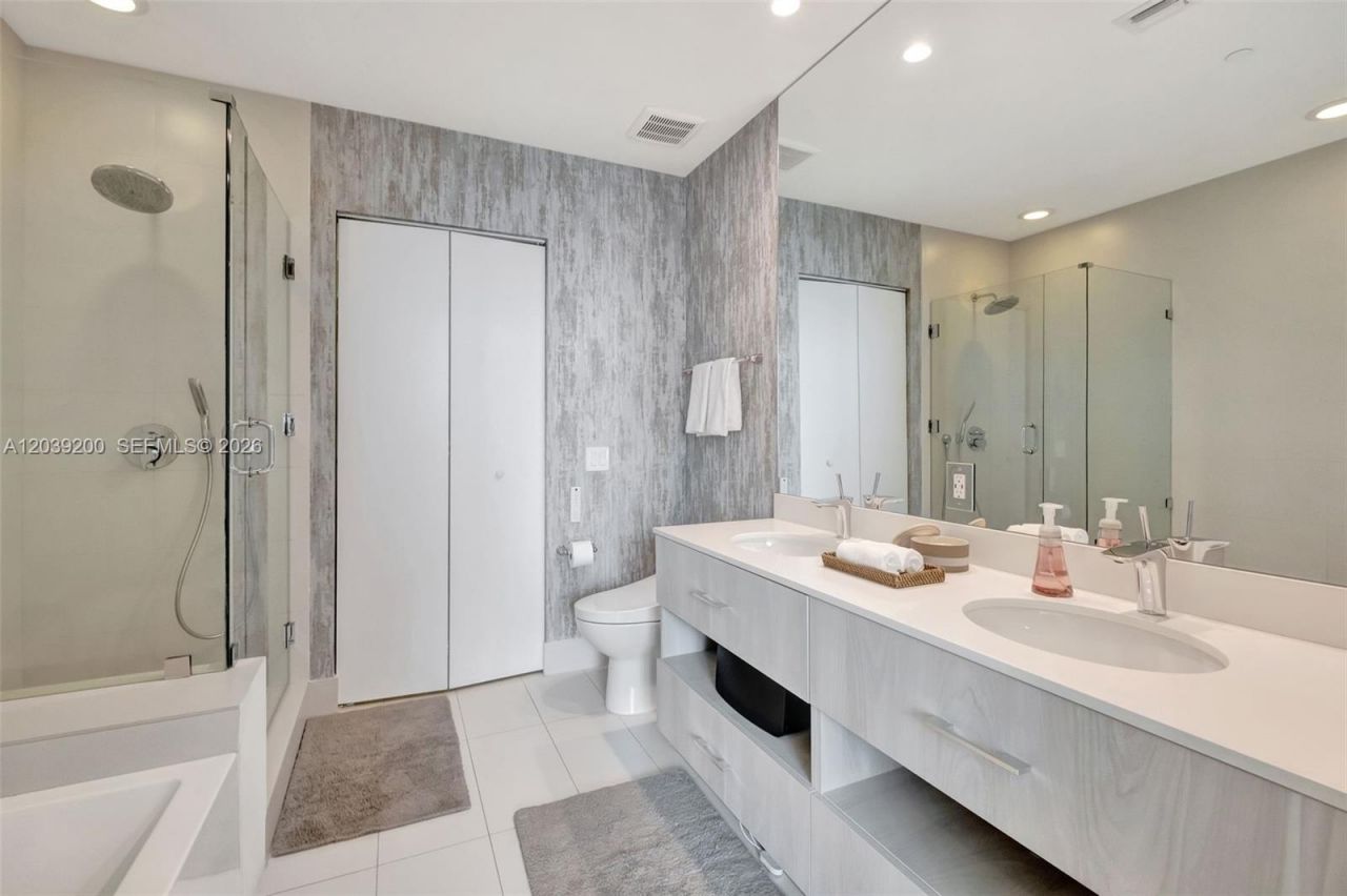 501 NE 31st St , Unit PH4302, Miami, FL 33137 Photo