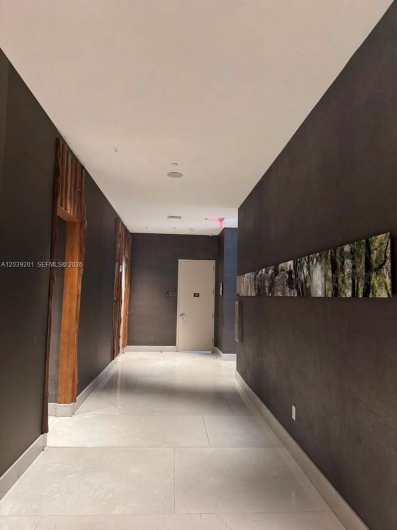 1010 Brickell Ave, Unit 1807, Miami, FL 33131 Photo