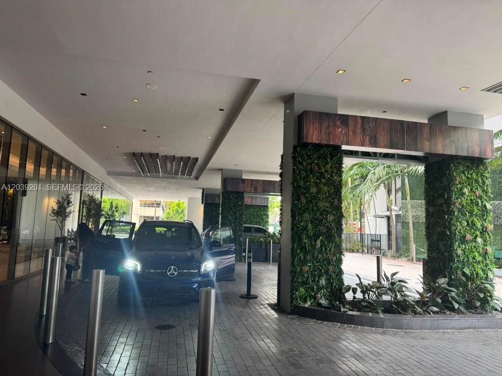 1010 Brickell Ave, Unit 1807, Miami, FL 33131 Photo