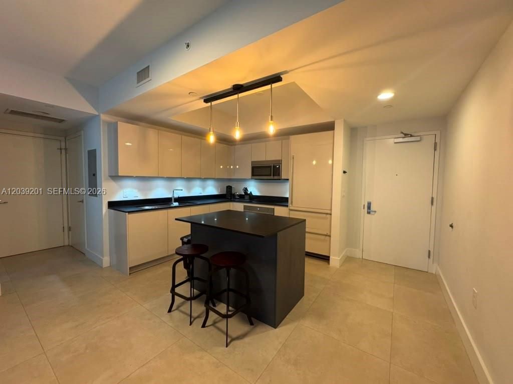 1010 Brickell Ave, Unit 1807, Miami, FL 33131 Photo
