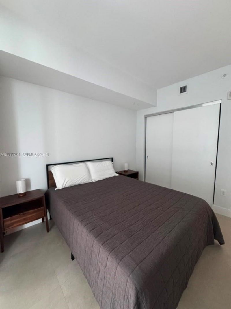 1010 Brickell Ave, Unit 1807, Miami, FL 33131 Photo
