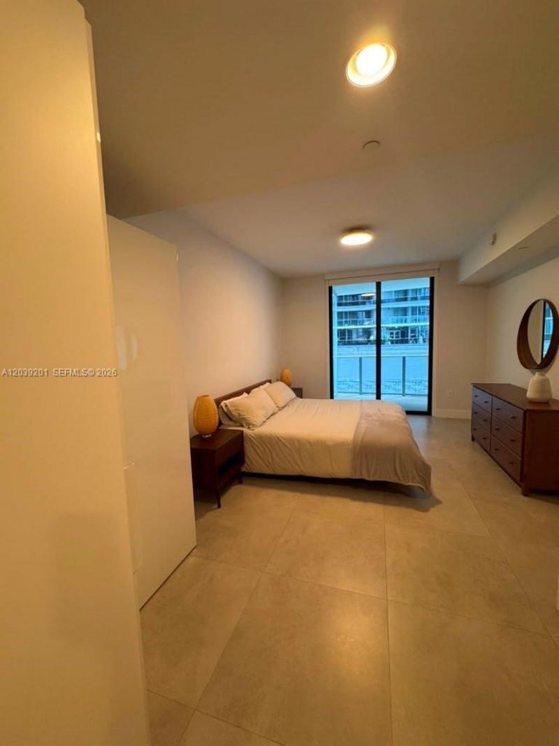 1010 Brickell Ave, Unit 1807, Miami, FL 33131 Photo