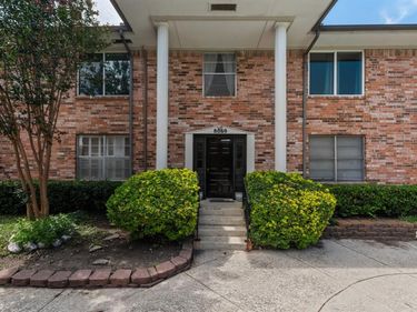 8069 Meadow Road, Unit 216, Dallas, TX 75231