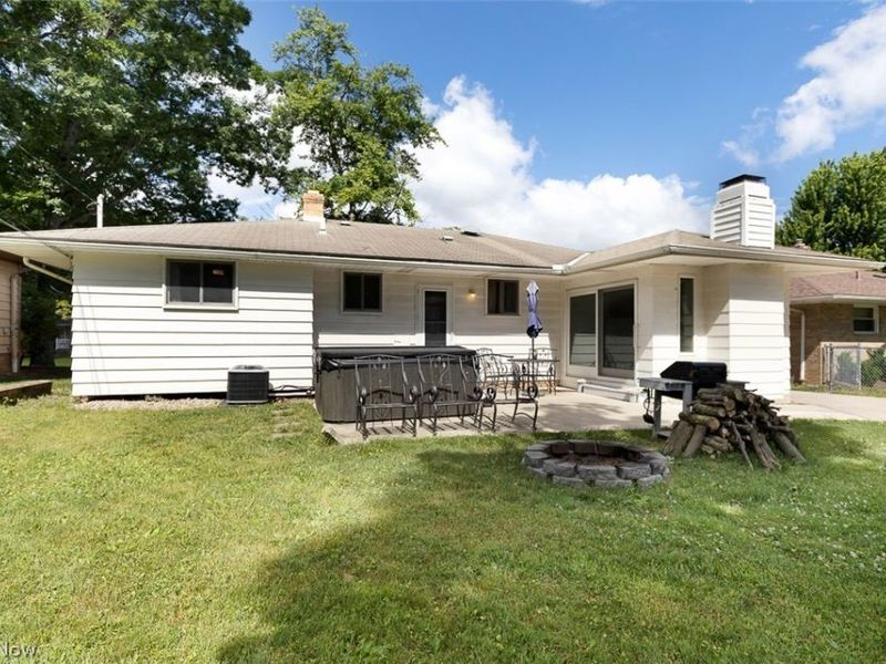 6417 Fordham Drive, Parma, OH 44129 Photo 4
