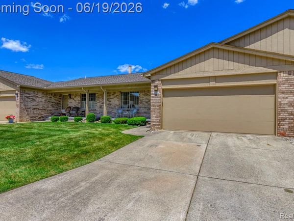 16999 Cristina Court, Clinton Twp, MI 48038