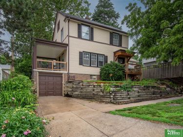 308 S 48 Street, Omaha, NE 68132