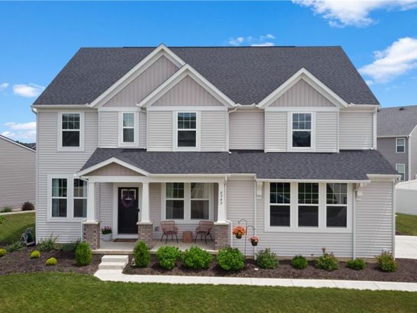 8949 Larkspur Drive, Columbia Station, OH 44028