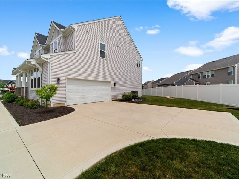 8949 Larkspur Drive, Columbia Station, OH 44028 Photo 41