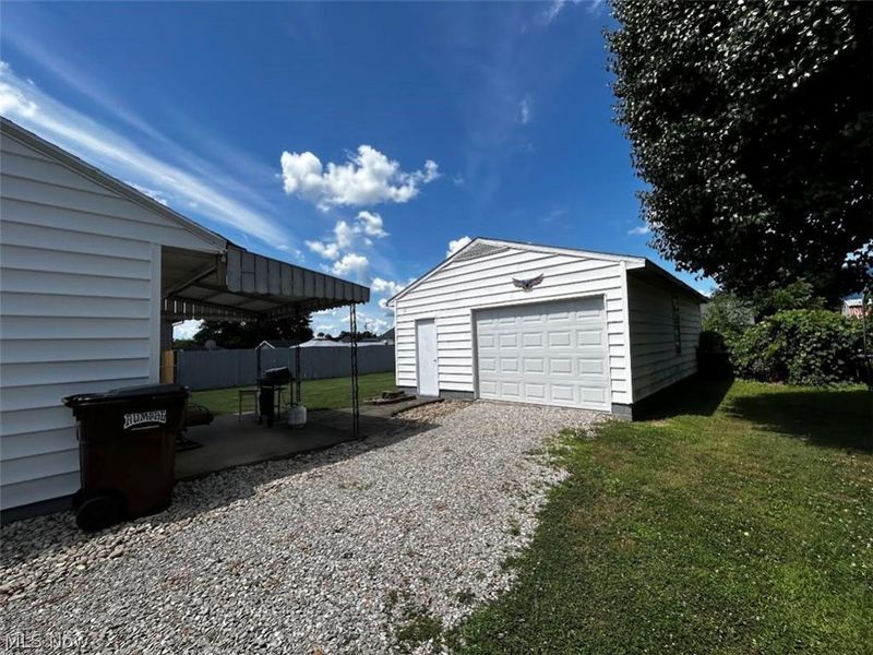 811 Leonard Avenue , Belpre, OH 45714 Photo 2