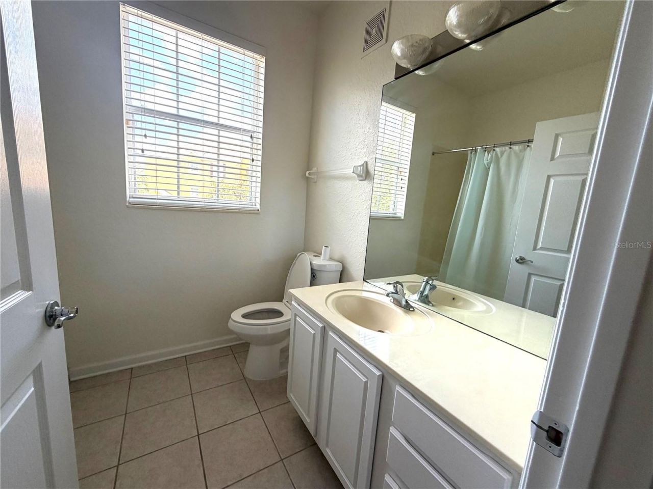 6335 Contessa Drive , Unit 201, Orlando, FL 32829 Photo
