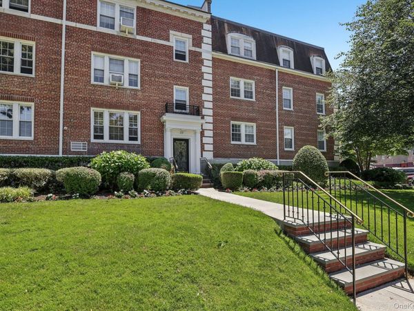 22 Hamilton Place , Unit I3, Garden City, NY 11530