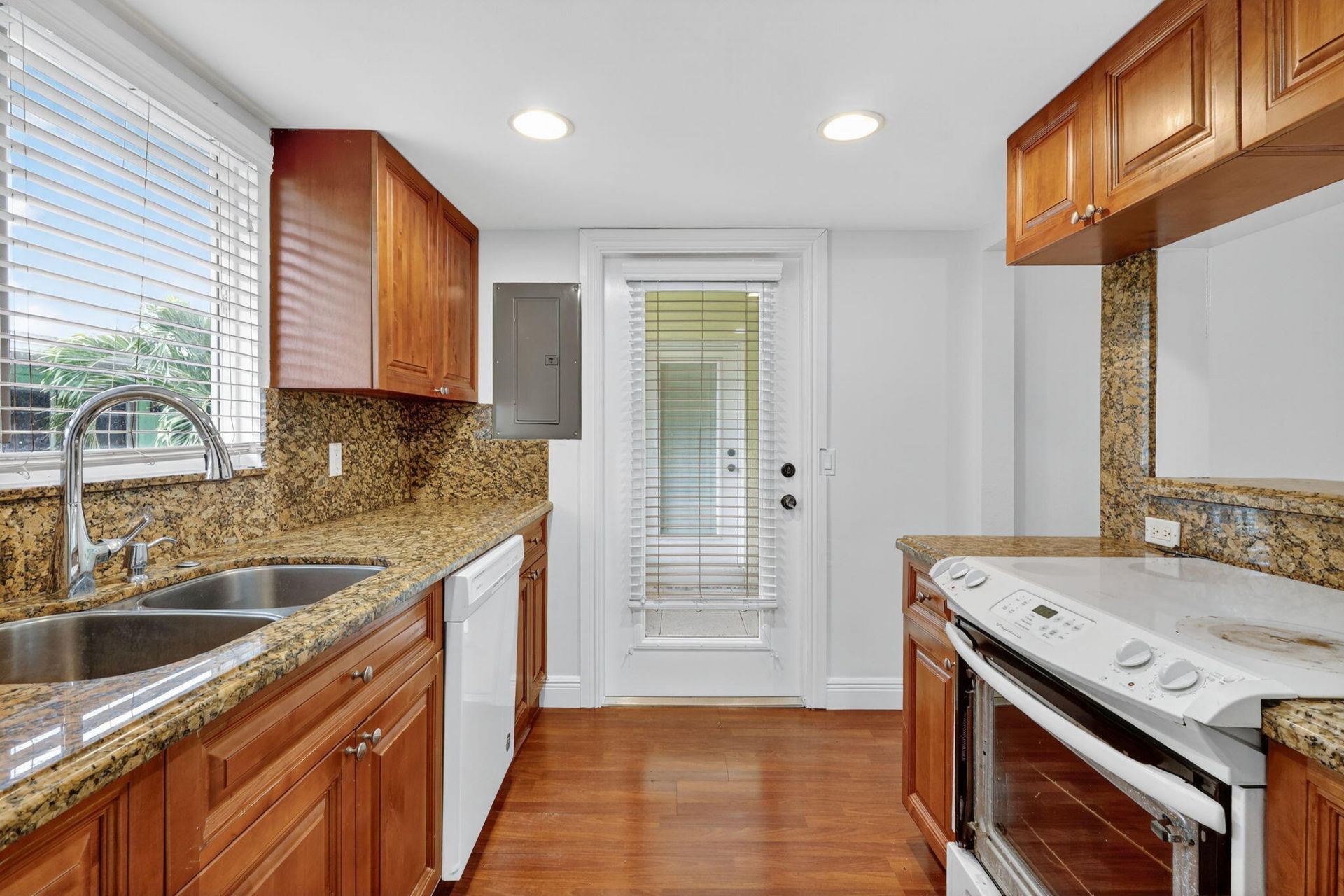 49 SE 7th Avenue, Unit 3, Delray Beach, FL 33483 Photo
