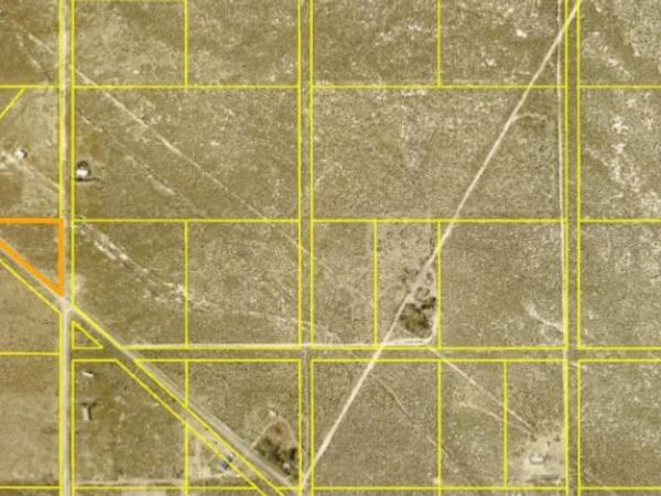 5300 Godchaux Road, Winnemucca, NV 89445