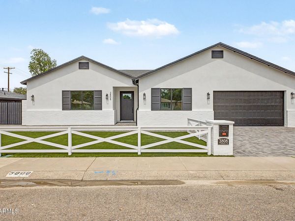 3229 E ROMA Avenue, Phoenix, AZ 85018