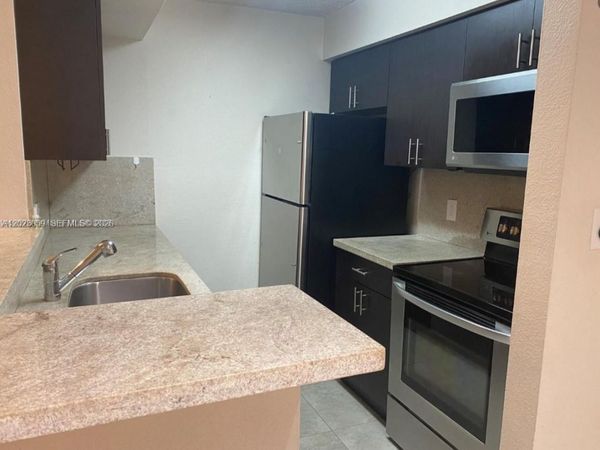 2946 S University Dr , Unit 7110, Davie, FL 33328