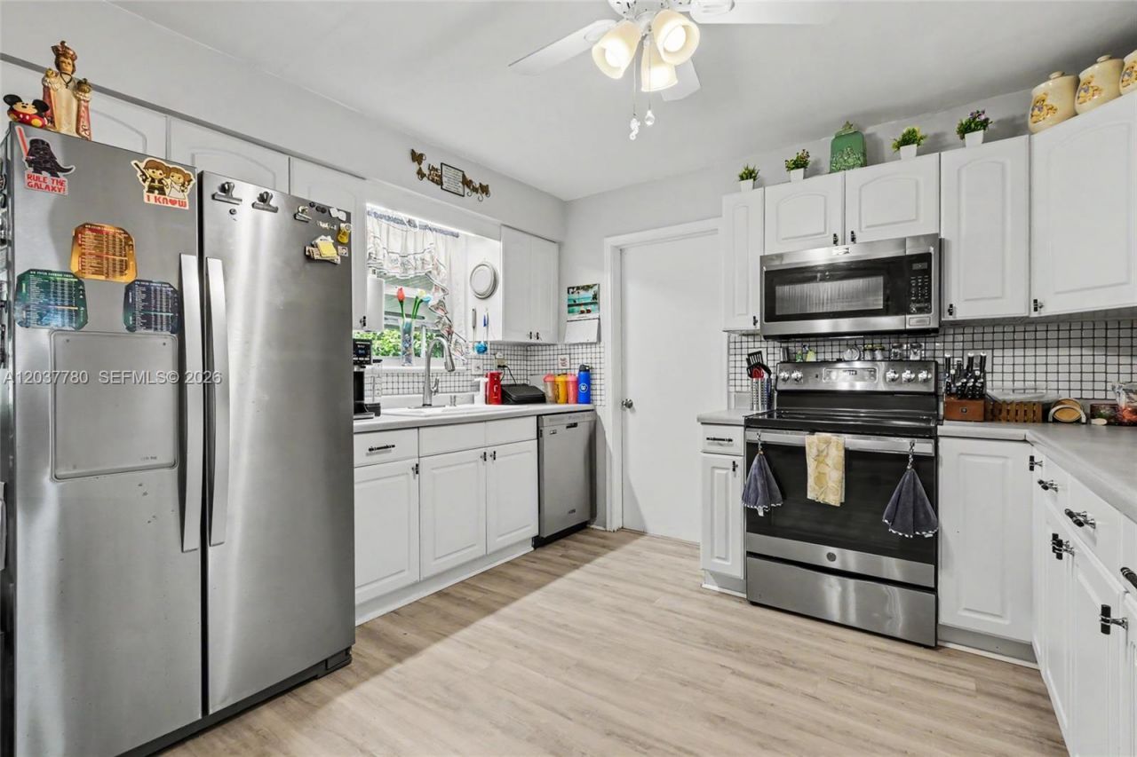 6630 Liberty St , Hollywood, FL 33024 Photo