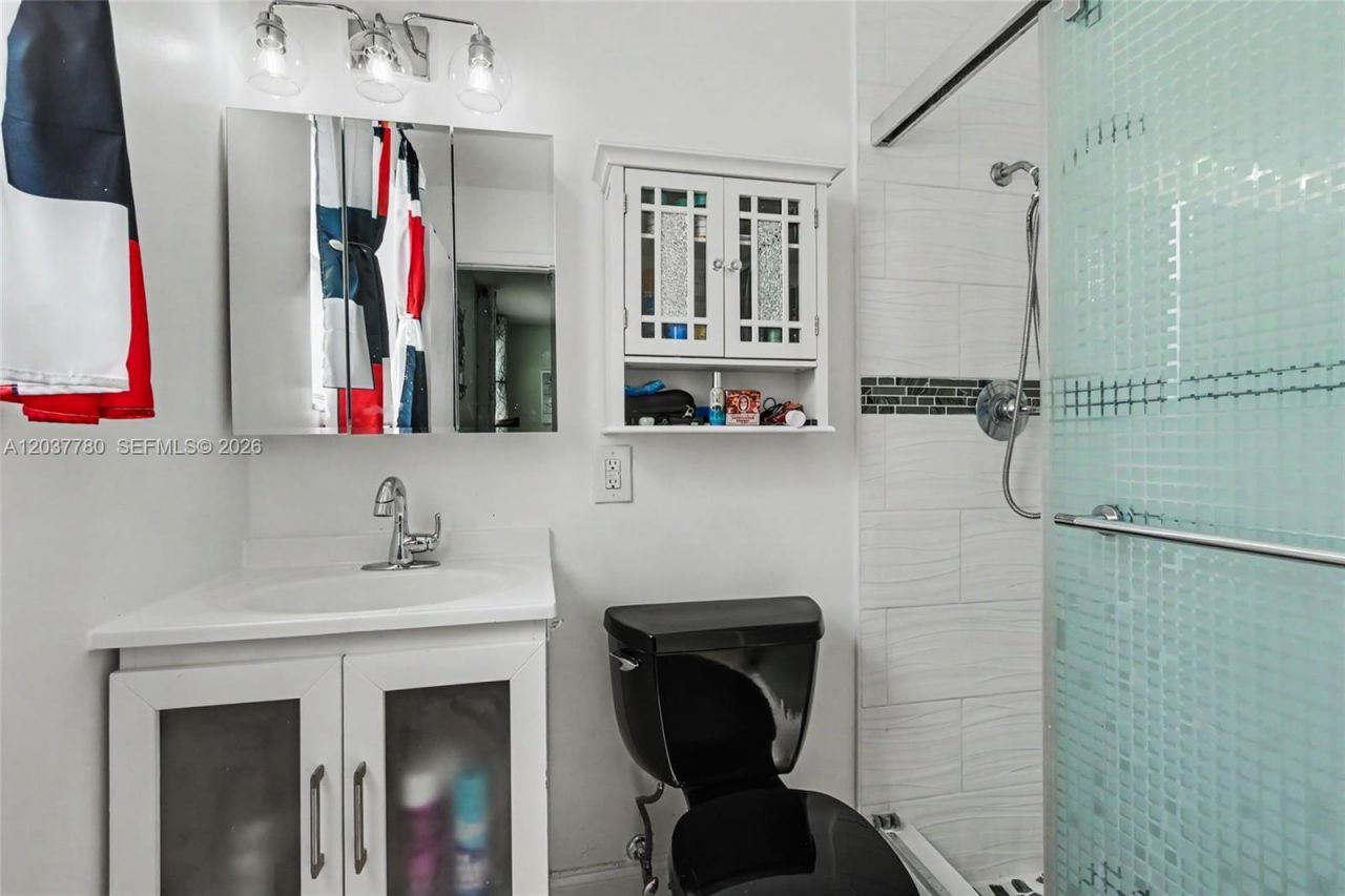 6630 Liberty St , Hollywood, FL 33024 Photo