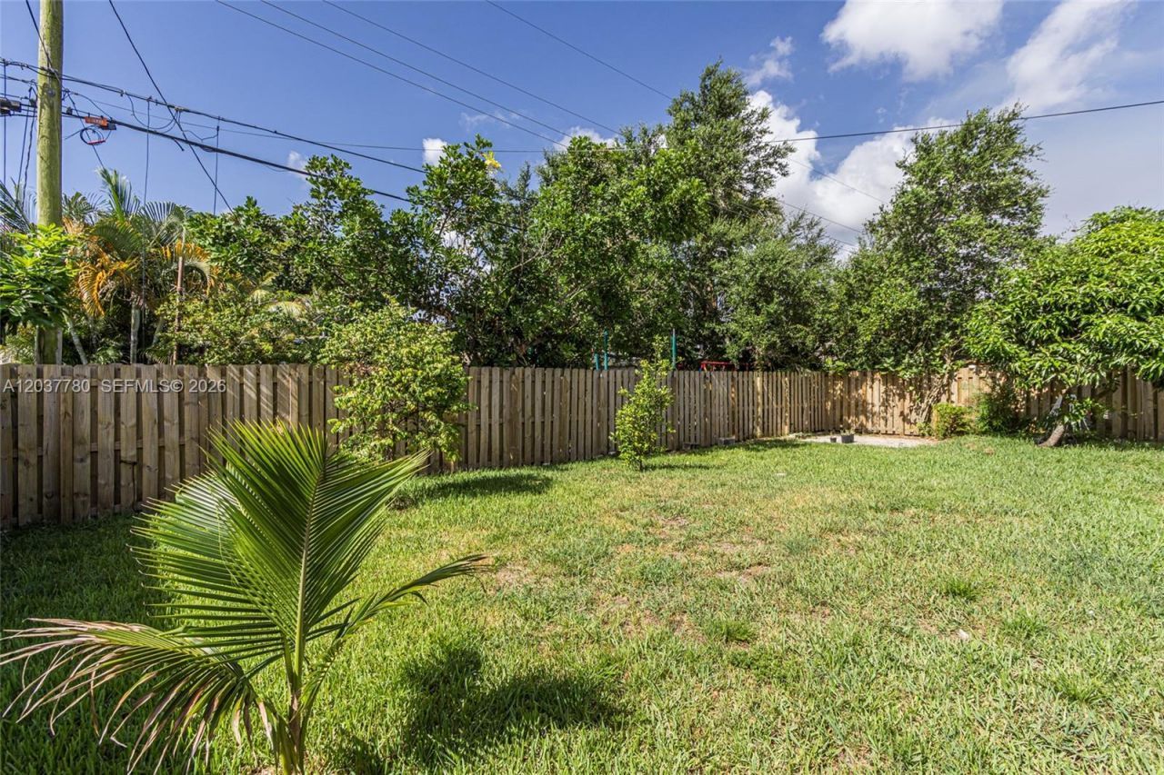 6630 Liberty St , Hollywood, FL 33024 Photo
