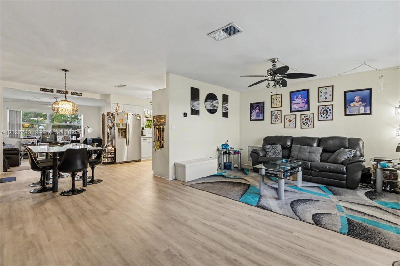6630 Liberty St , Hollywood, FL 33024 Photo