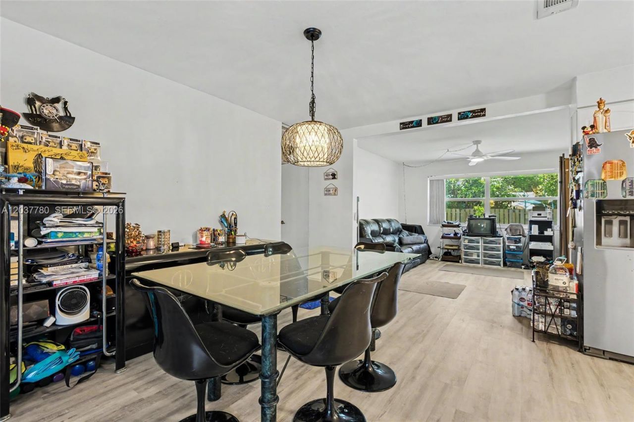 6630 Liberty St , Hollywood, FL 33024 Photo