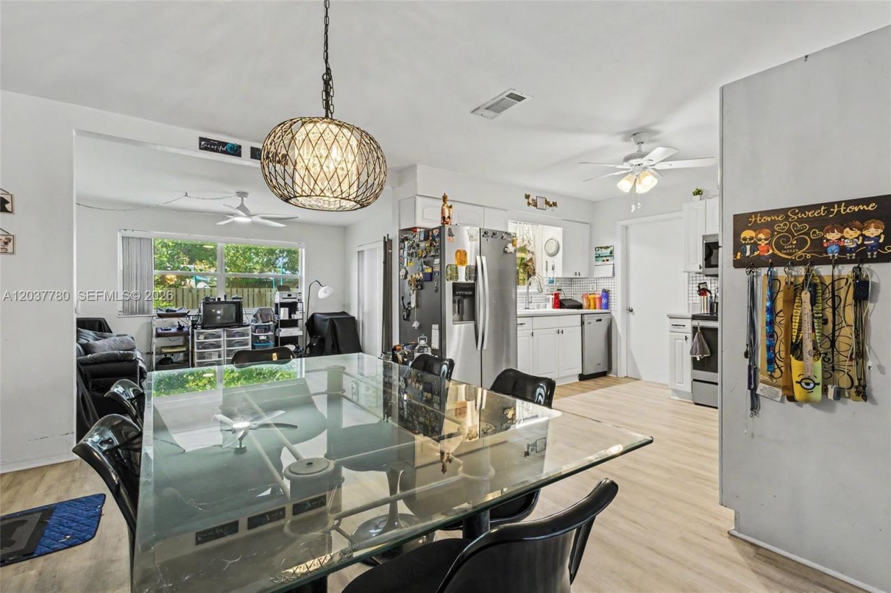 6630 Liberty St , Hollywood, FL 33024 Photo