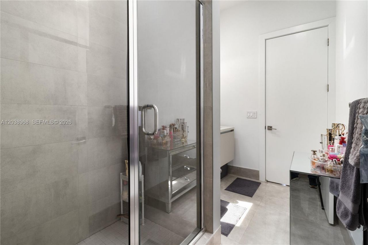 10261 NW 74th Ter , Doral, FL 33178 Photo