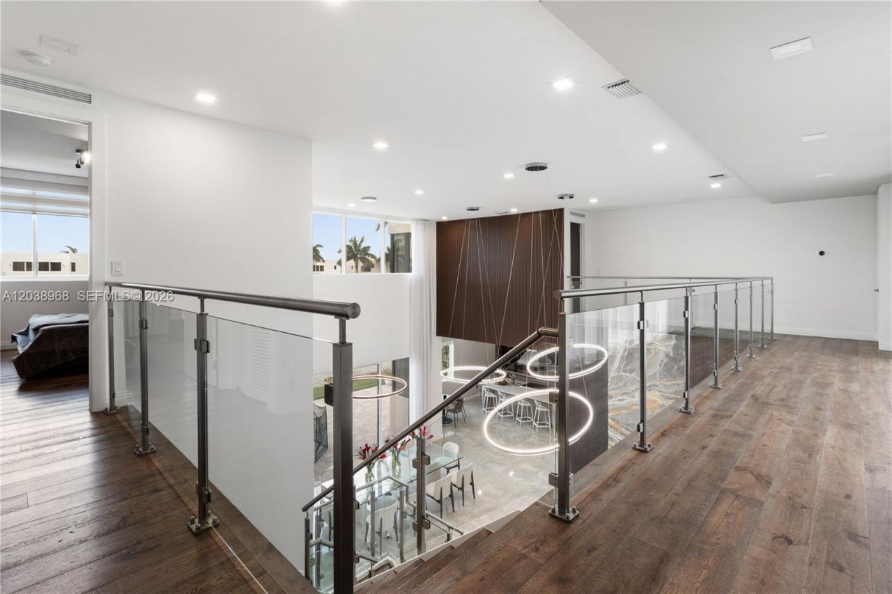 10261 NW 74th Ter , Doral, FL 33178 Photo