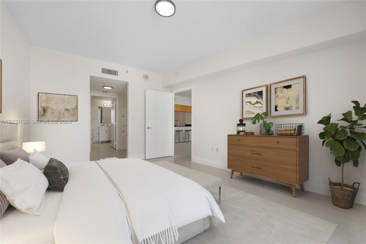 1750 N Bayshore Dr , Unit 4811, Miami, FL 33132 Photo