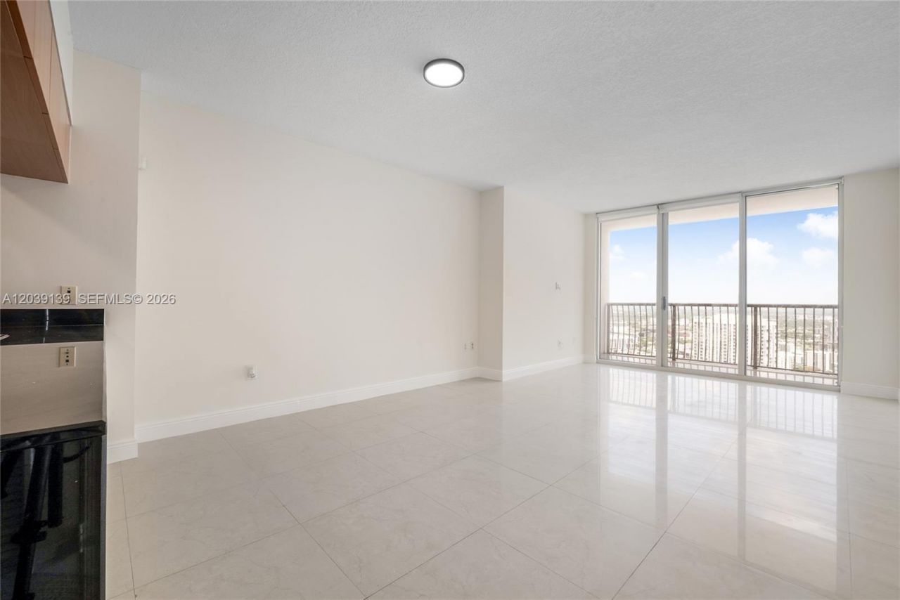 1750 N Bayshore Dr , Unit 4811, Miami, FL 33132 Photo