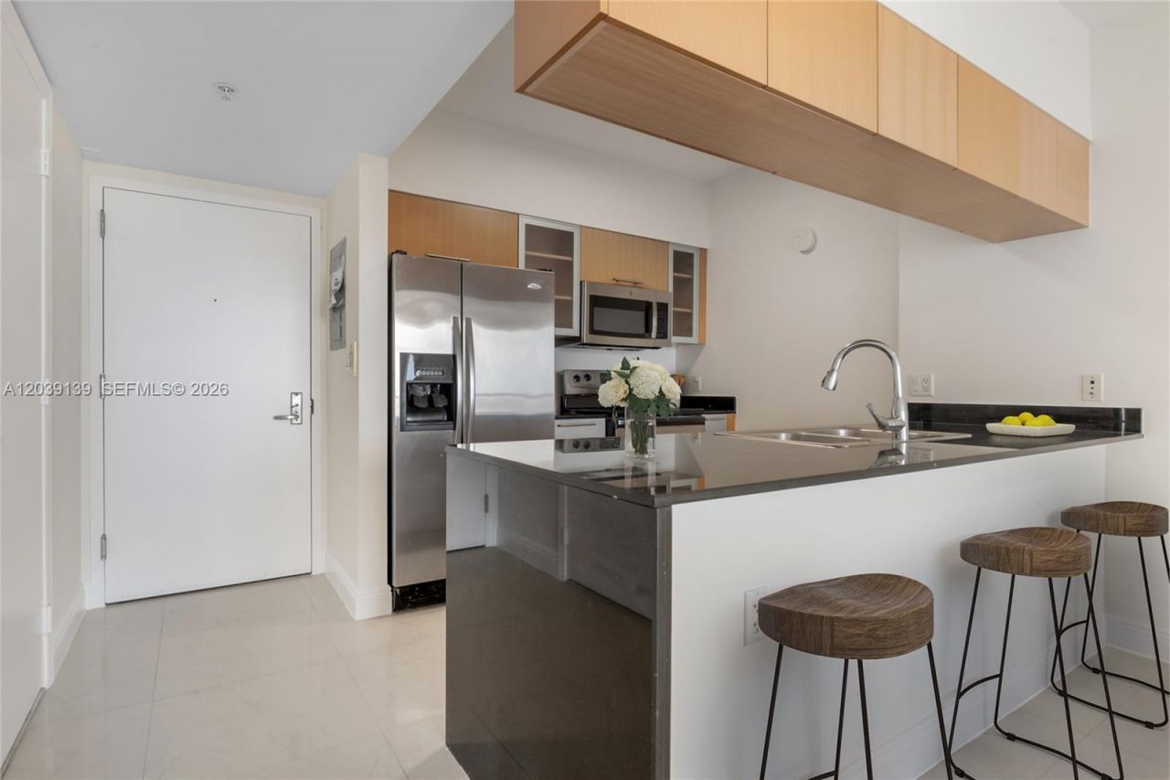 1750 N Bayshore Dr , Unit 4811, Miami, FL 33132 Photo