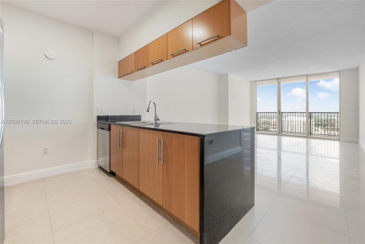 1750 N Bayshore Dr , Unit 4811, Miami, FL 33132 Photo