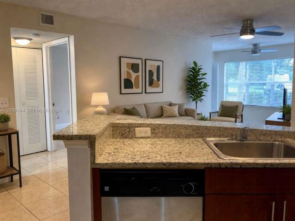 12980 Vista Isles Dr, Unit 314, Sunrise, FL 33325