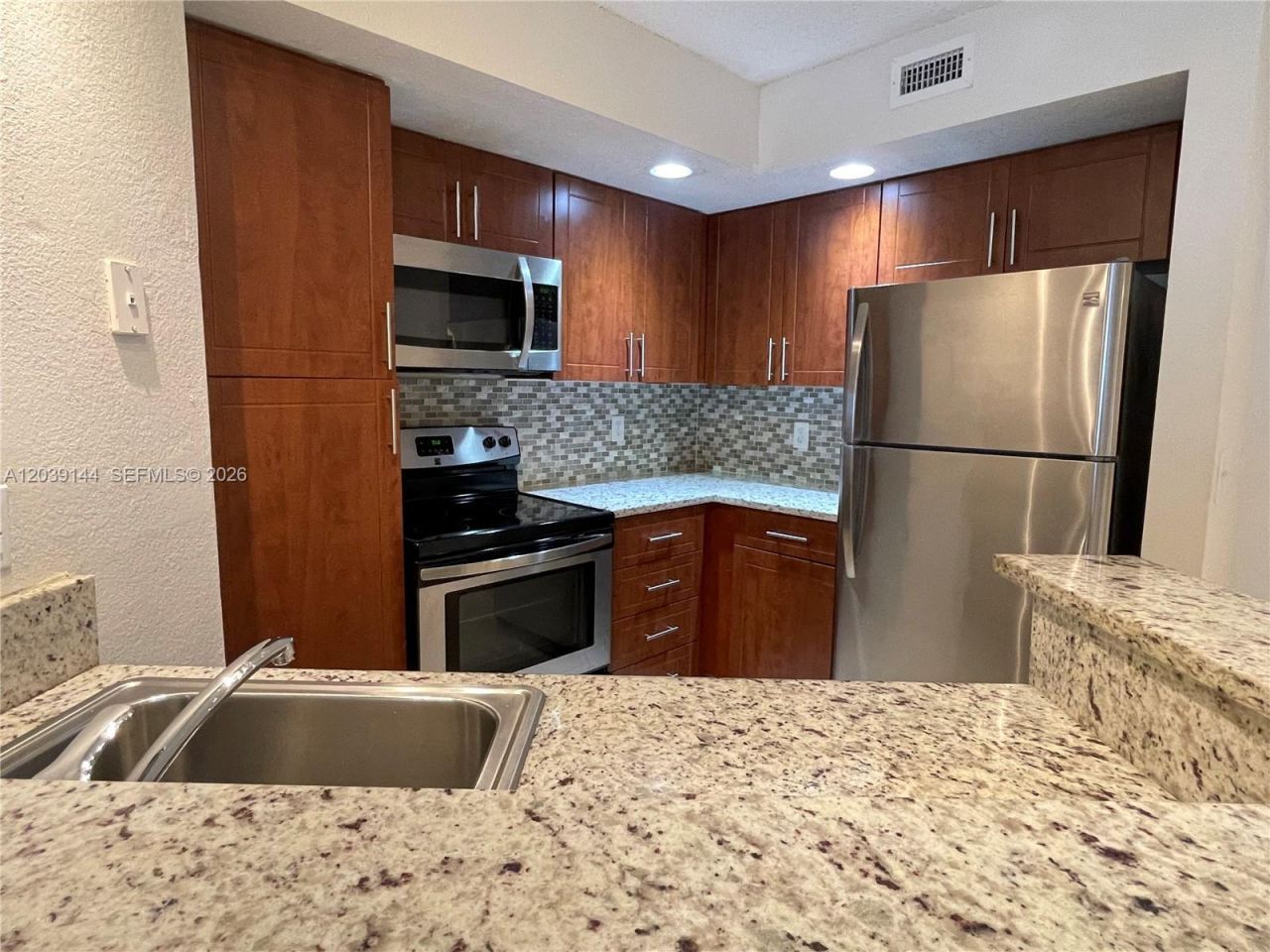 12980 Vista Isles Dr, Unit 314, Sunrise, FL 33325 Photo