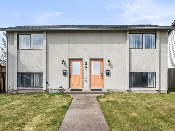 1641 E Crown Ave, Spokane, WA 99207