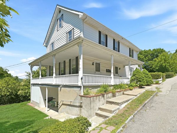 800 Oakwood Drive, Peekskill, NY 10566