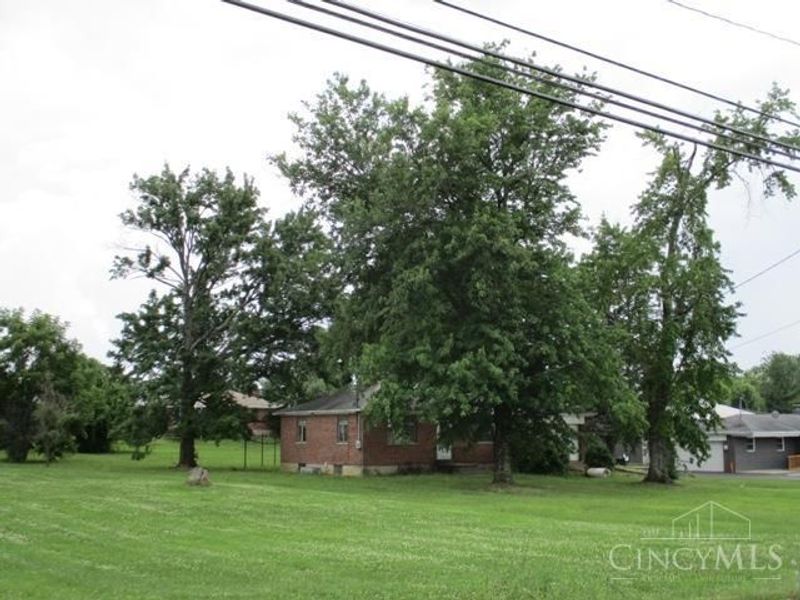 9432 Columbus Cincinnati Road, West Chester, OH 45241 Photo 2