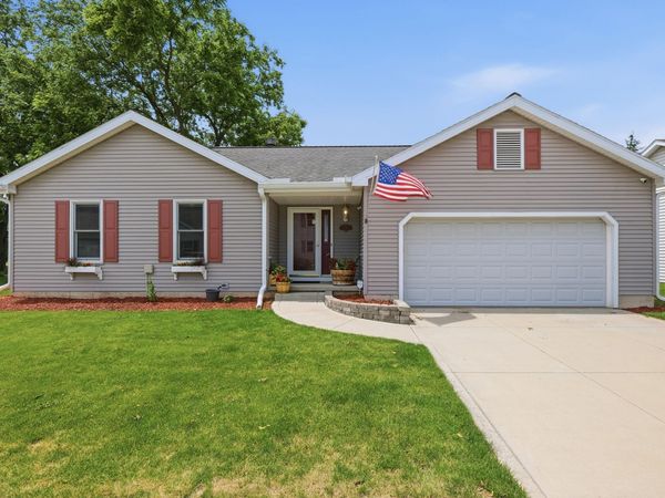 7565 W Village Crest Drive, Madison, WI 53719