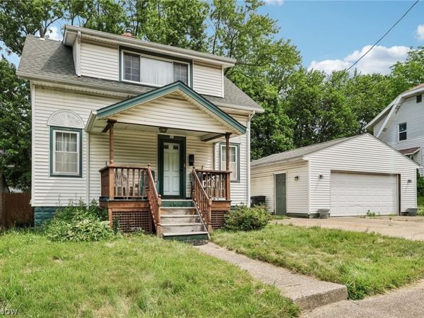 861 5th Avenue , Akron, OH 44306