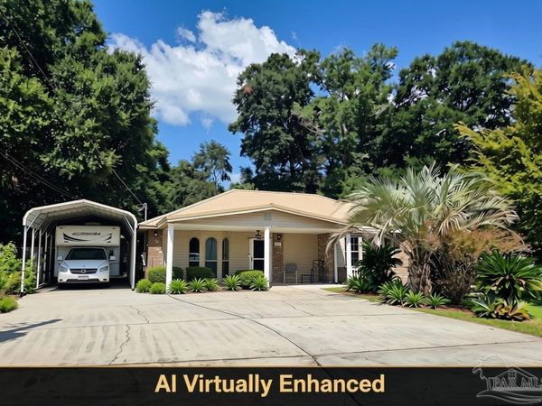6220 Weekly St, Milton, FL 32570