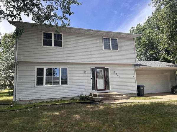 708 Clover Lane, Storm Lake, IA 50588