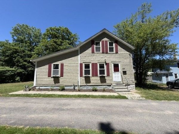 25 Sumner St, North Attleboro, MA 02670