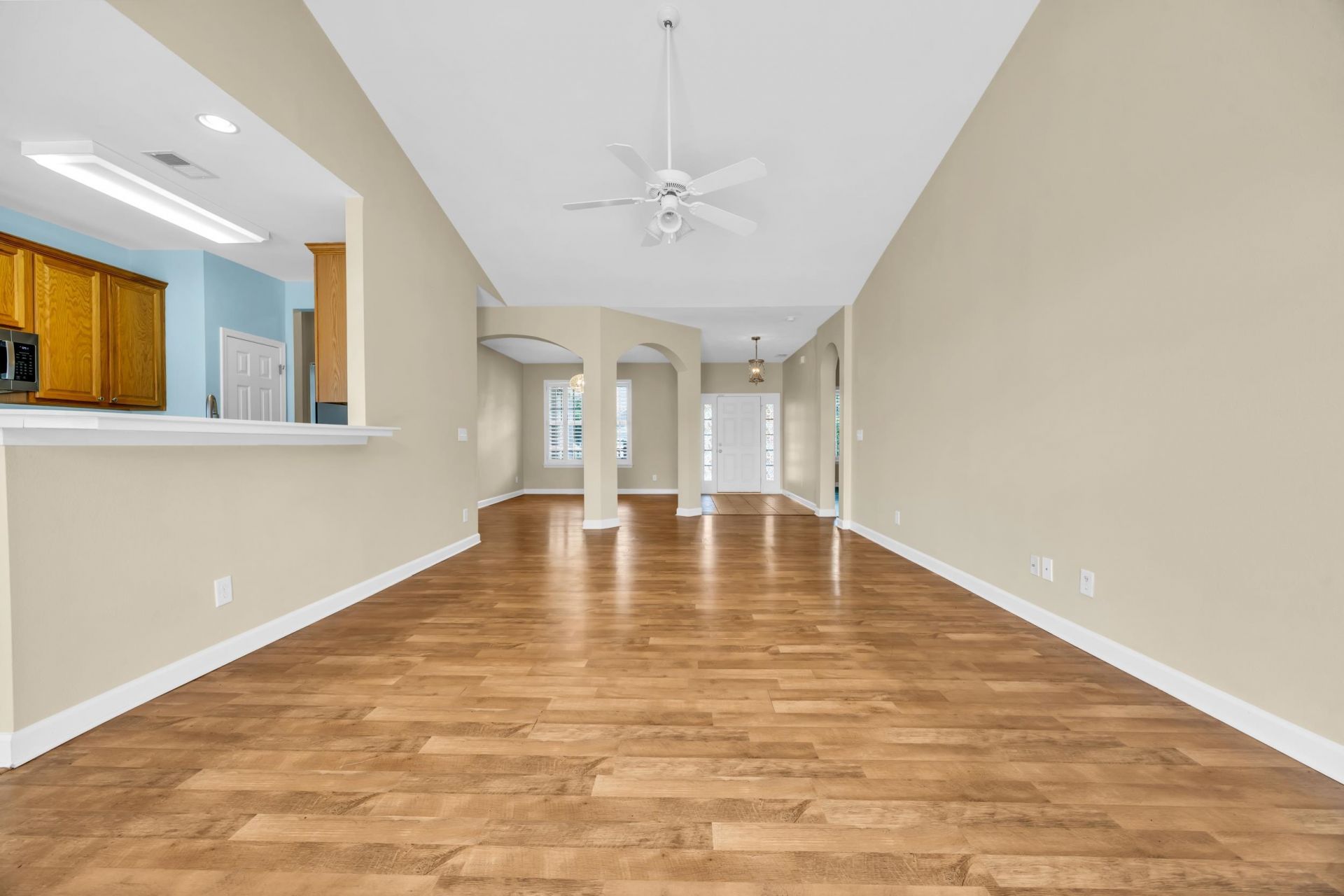 101 Zinnia Dr.  Photo 12