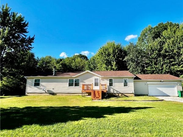 1324 Lake Vue Drive , Roaming Shores, OH 44085