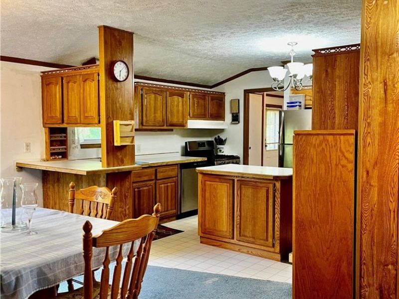 1324 Lake Vue Drive, Roaming Shores, OH 44085 Photo 6