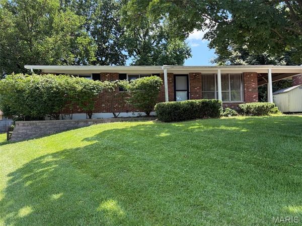 3006 Rodapa Drive, Mehlville, MO 63125