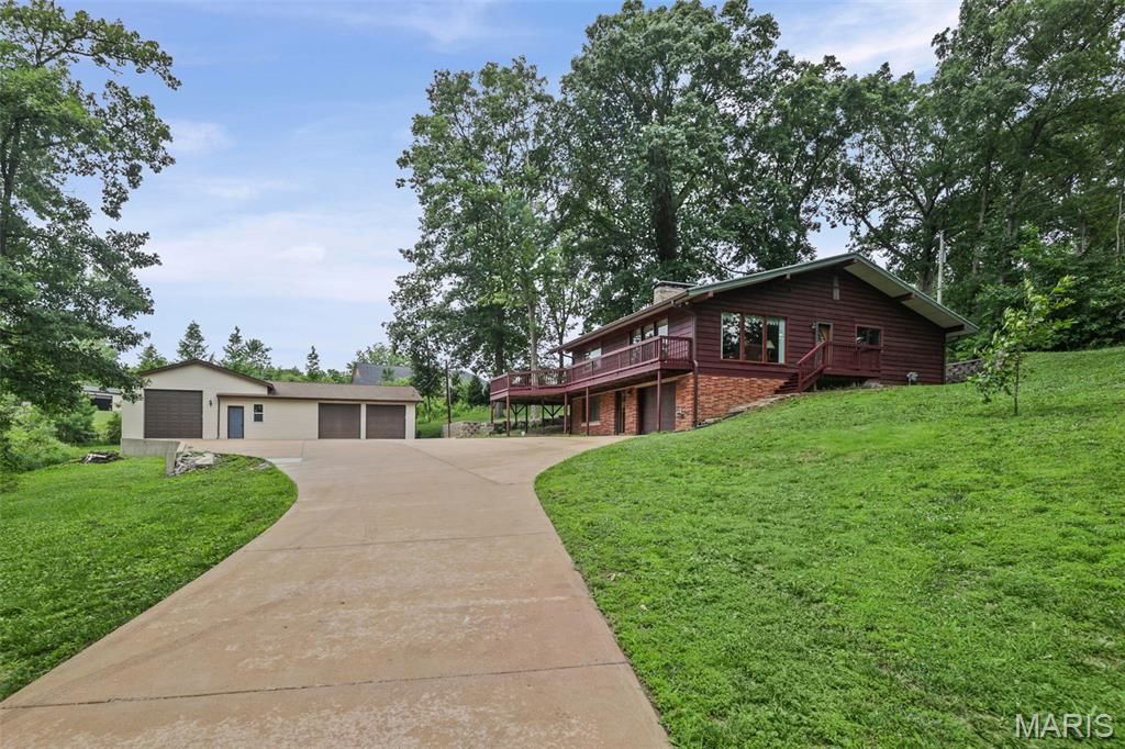 3871 Ridge View Road , Edwardsville, IL 62025 Main Photo