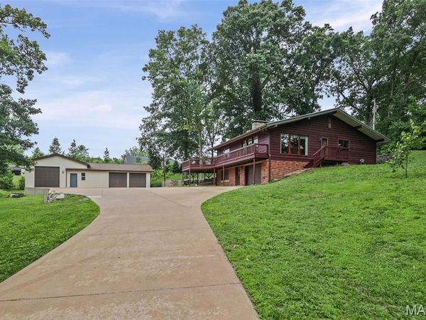 3871 Ridge View Road , Edwardsville, IL 62025